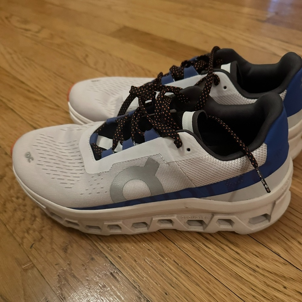 On Running Shoes, 9.5 Women’s